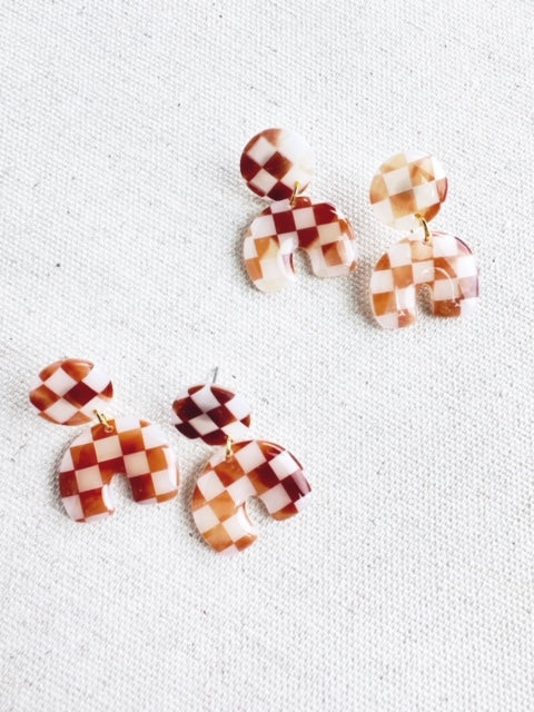 Checkered Tortoise Shell Chunky Arch Dangle Earrings