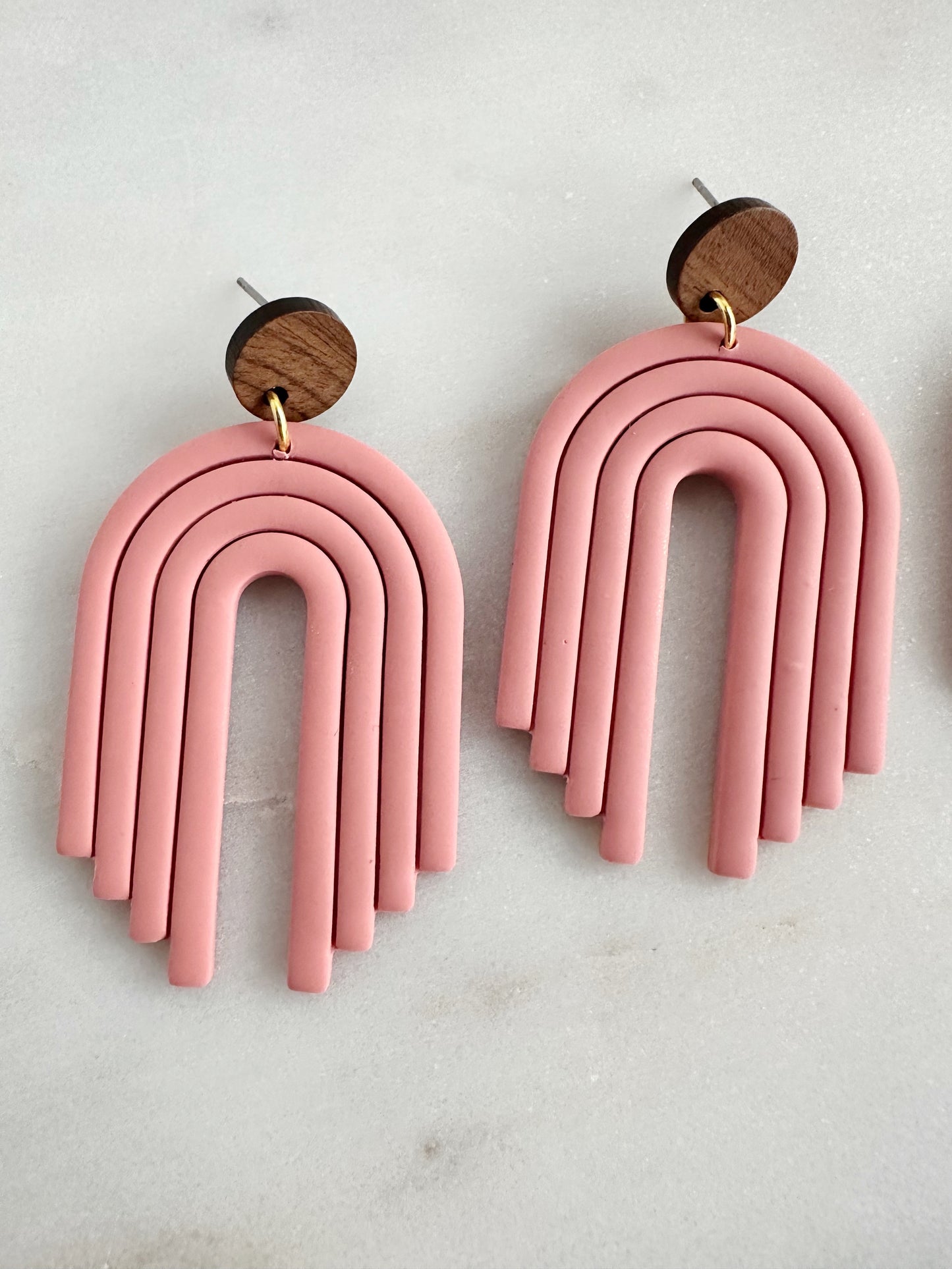 Arch Dangles