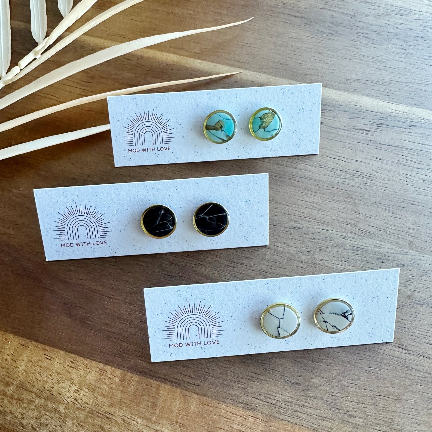 Round Bezeled Studs