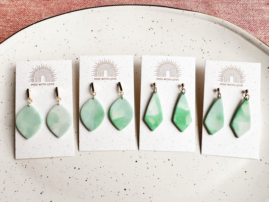 Marbled Green Dangles