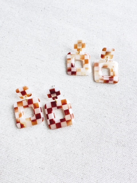 Checkered Tortoise Shell Square Dangle Earrings