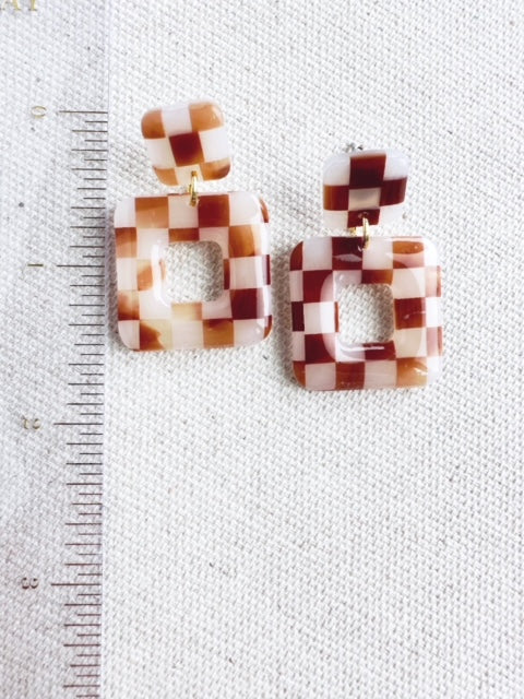 Checkered Tortoise Shell Square Dangle Earrings